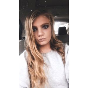 Meet your Posher, Hannah